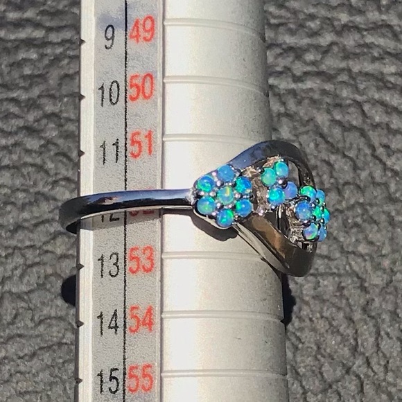 NWOT BLUE OPAL Gemstone 925 Sterling Silver Flower Cluster Ring Size 6 - Picture 2 of 5